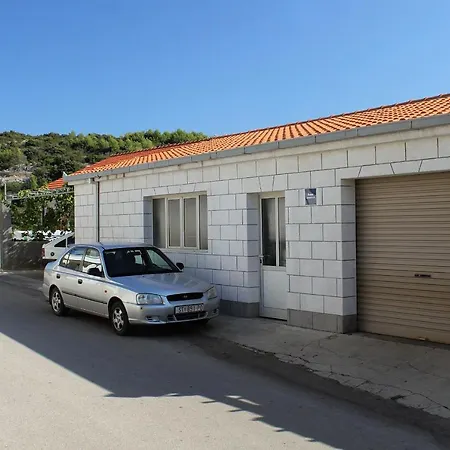 By The Sea Zavalatica, Korcula - 9315